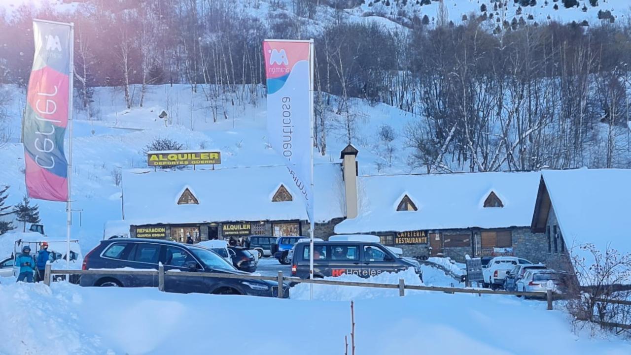 Appartamento Tuhogarencerler Taquilla Parking En Pistas Esterno foto